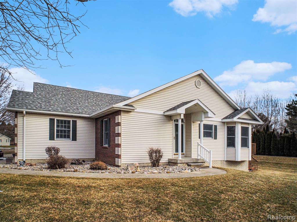 4086 Squire Hill Drive, Flushing, MI 48433 — Photo 2