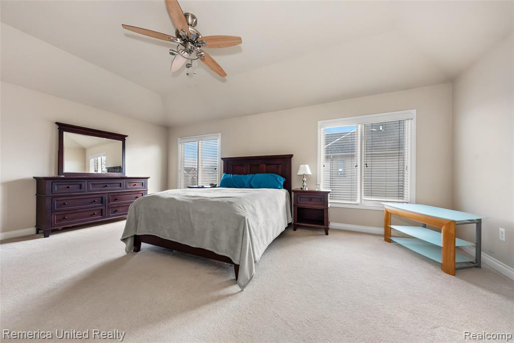 24695 Wedgewood Dr, South Lyon, MI 48178 — Photo 39
