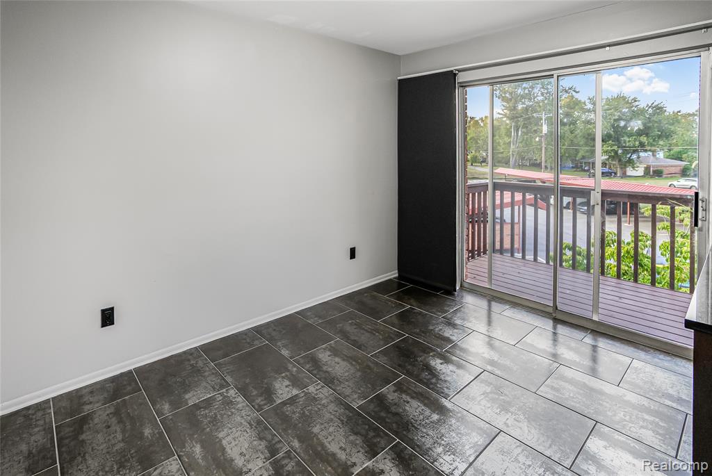 42266 Woodward Avenue, Bloomfield Hills, MI 48304 — Photo 27