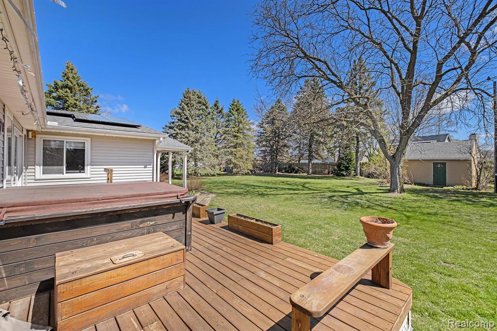 5537 VASSAR Road, Grand Blanc, MI 48439 — Photo 23