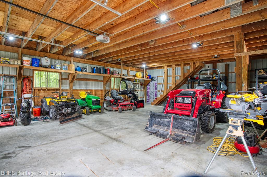 6952 Sharpe Road, Fowlerville, MI 48836 — Photo 46