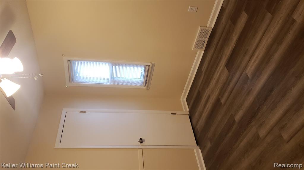 138 W Strathmore Avenue, Pontiac, MI 48340 — Photo 12