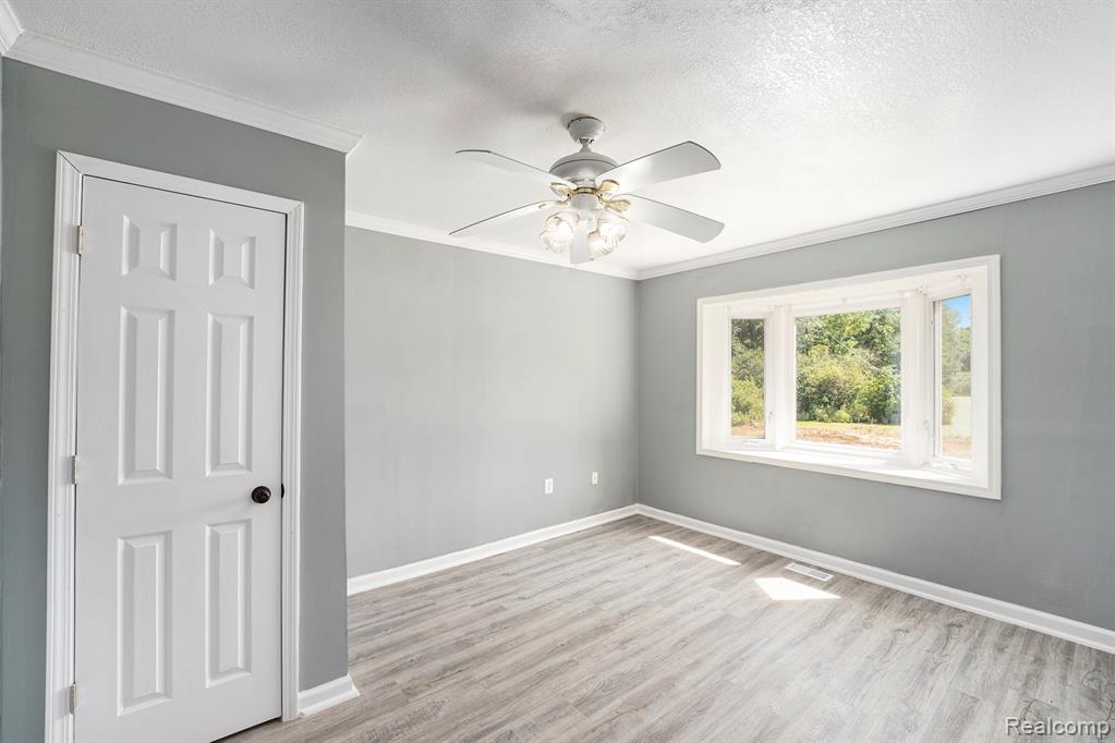 1290 Hunter Road, Brighton, MI 48114 — Photo 10