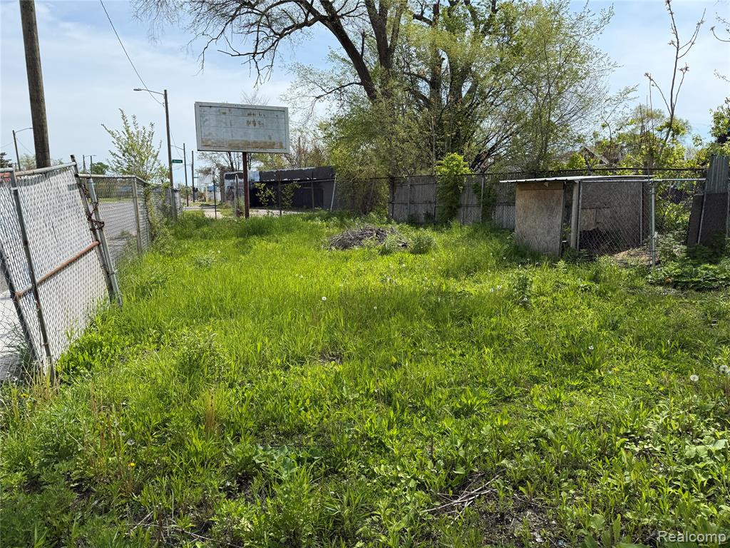 12582 E McNichols Road, Detroit, MI 48205 — Photo 5
