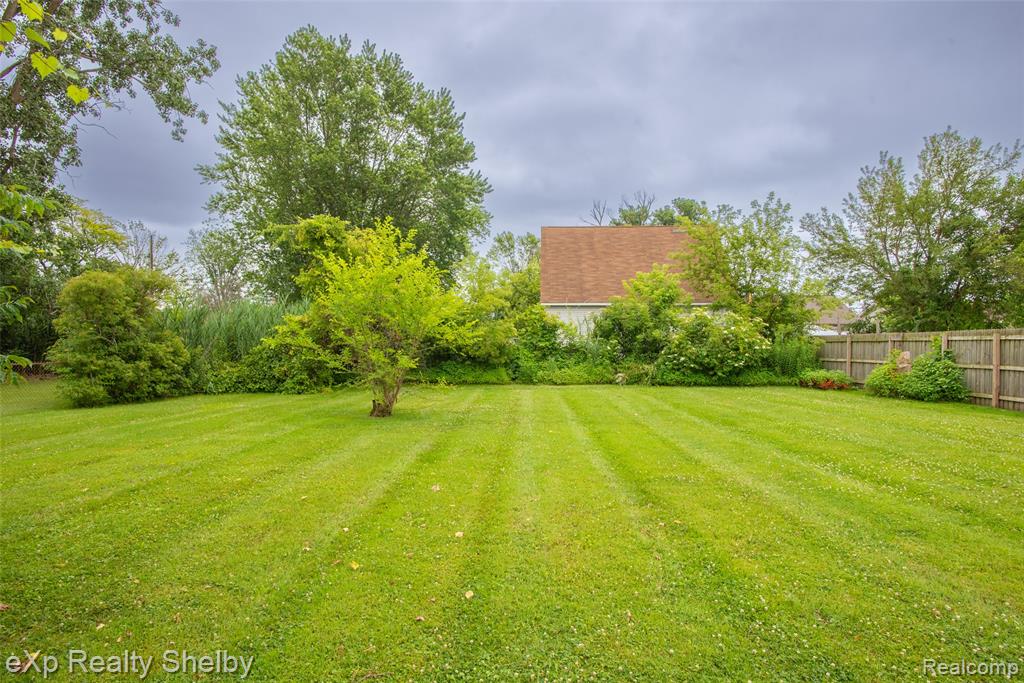 9595 Pearl Beach Boulevard, Clay, MI 48001 — Photo 20