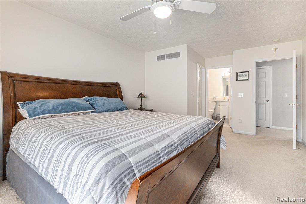 2574 KERRIA Drive, Howell, MI 48855 — Photo 58