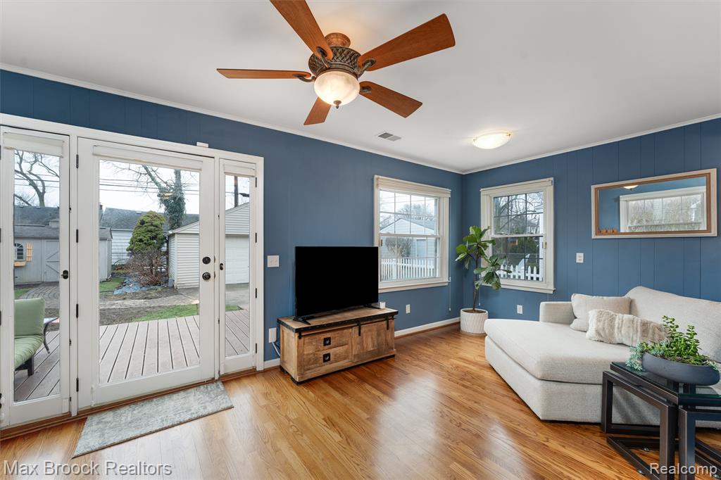 4321 Robinwood Avenue, Royal Oak, MI 48073 — Photo 14
