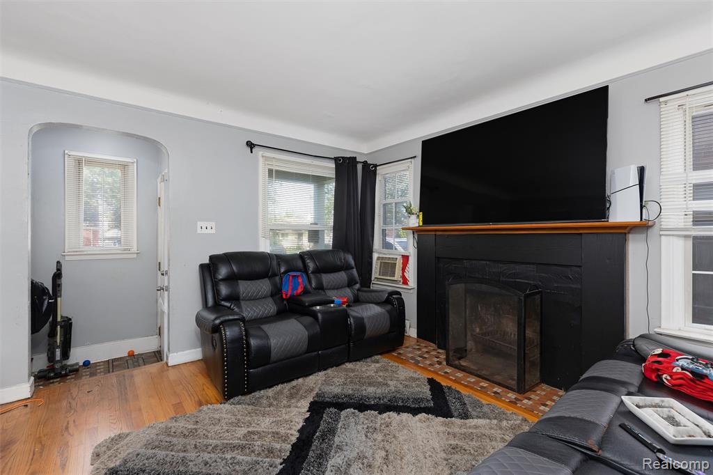 5271 Marseilles Street, Detroit, MI 48224 — Photo 5