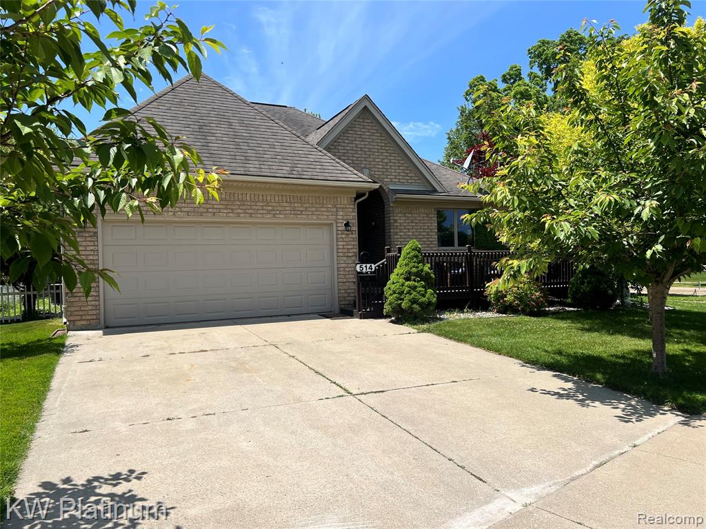 514 S Belle River Avenue, Marine, MI — front exterior