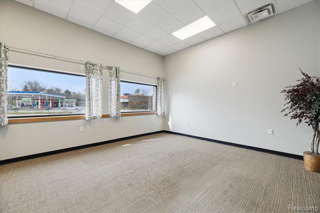 920 E GRAND RIVER Avenue, Howell, MI 48843 — Photo 12