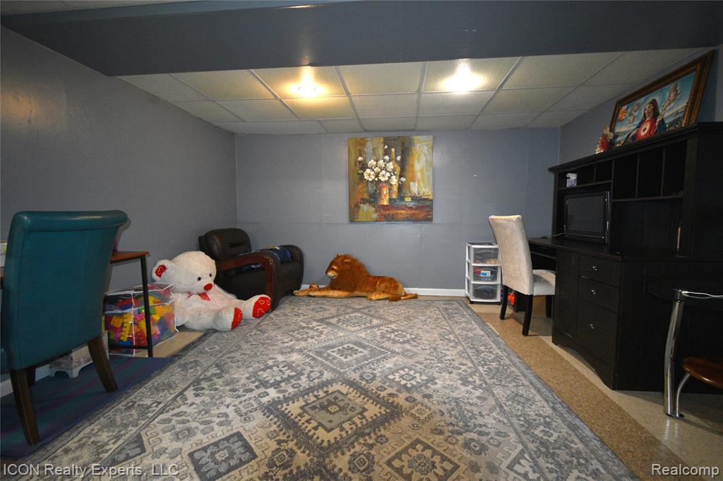 4438 Holmes Drive, Warren, MI 48092 — Photo 14