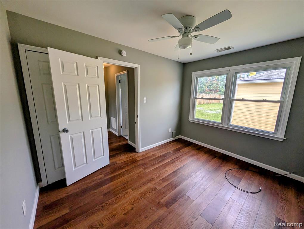 4302 Mandalay Avenue, Royal Oak, MI 48073 — Photo 18