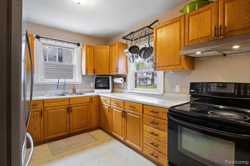 624 N PROSPECT Road, Ypsilanti, MI 48198 — Photo 9