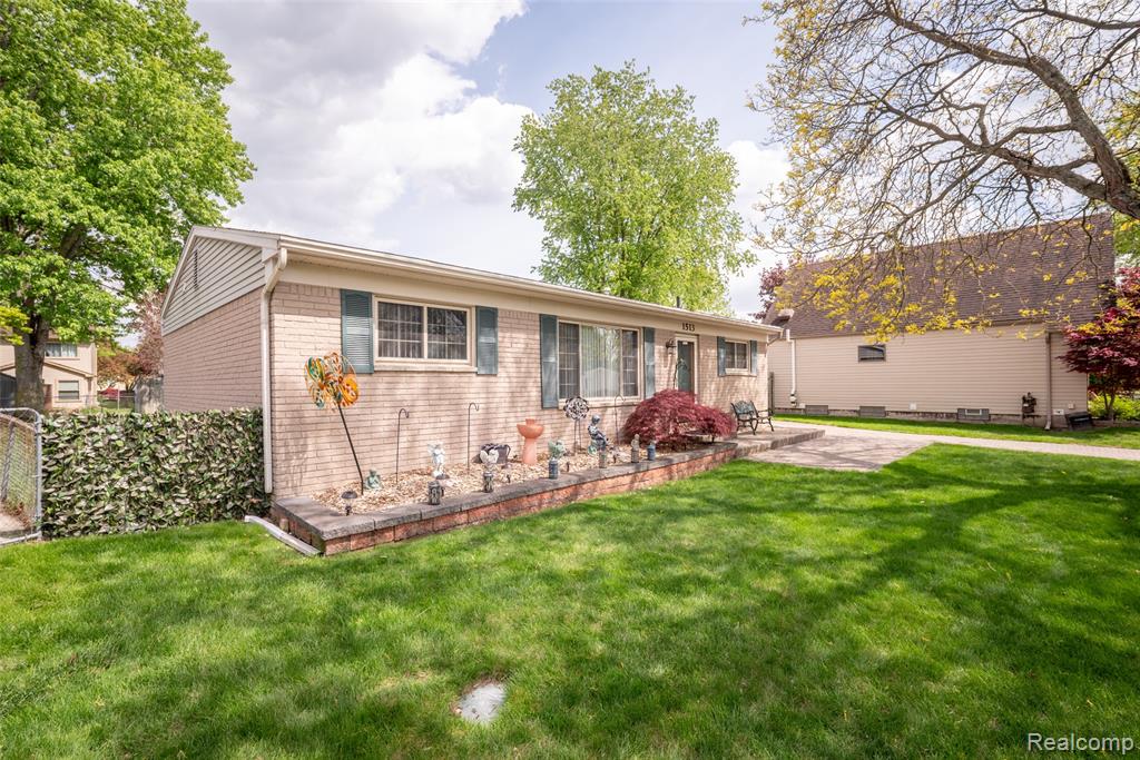 1513 Rustic Ridge Road, Canton, MI 48188 — Photo 27