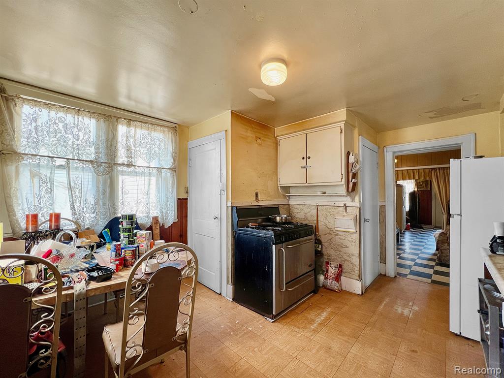 2121 BEARD Street, Detroit, MI 48209 — Photo 16