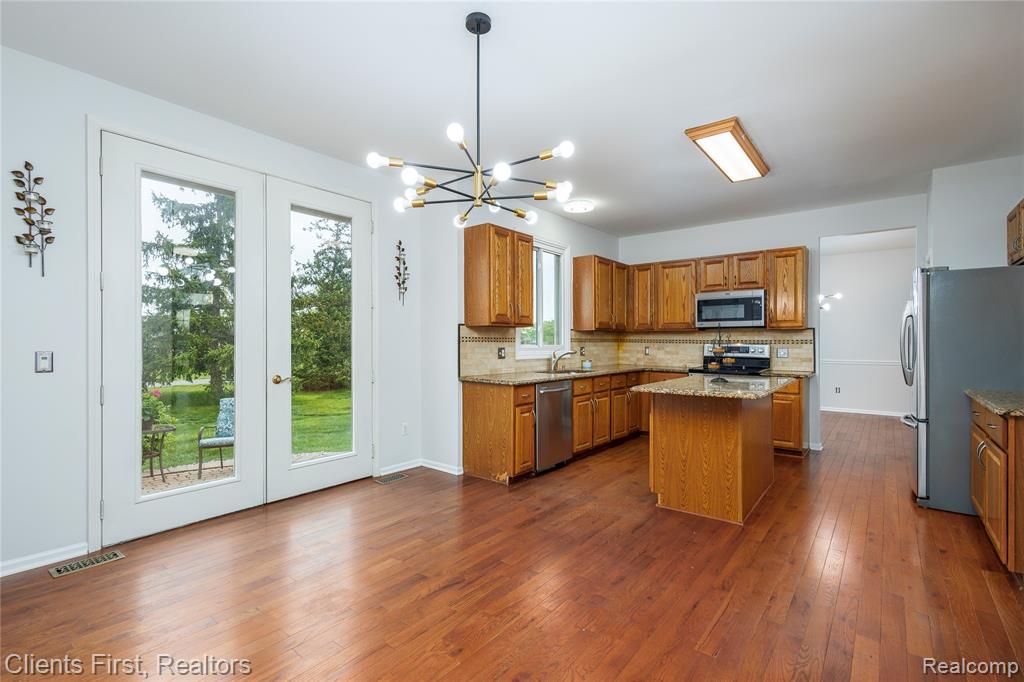 45498 Muirfield Drive, Canton, MI 48188 — Photo 20
