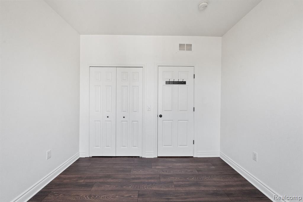 730 Penniman Avenue, 205, Plymouth, MI 48170 — Photo 16