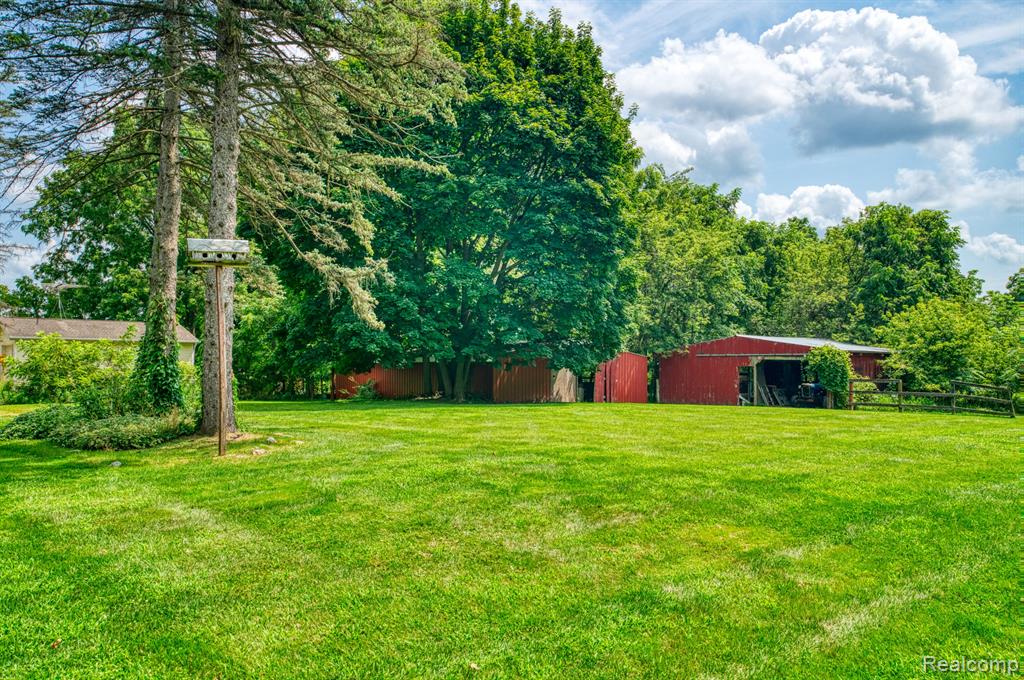9301 W Grand River Avenue, Fowlerville, MI 48836 — Photo 25
