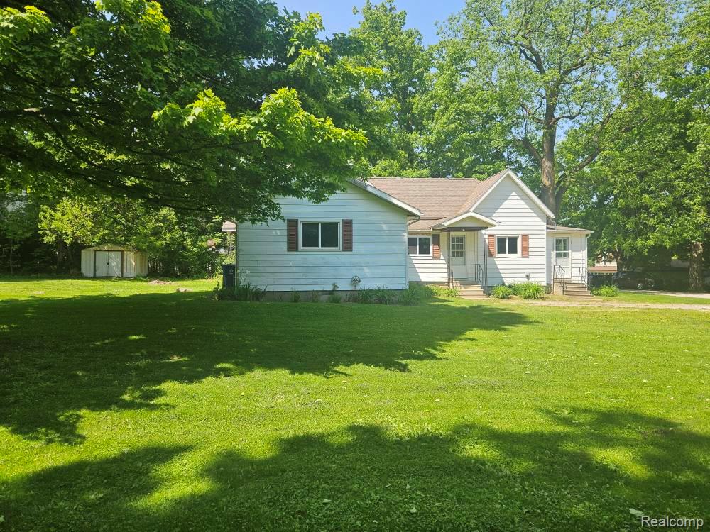 6218 TREND Street, Mayville Vlg, MI 48744 — Photo 4