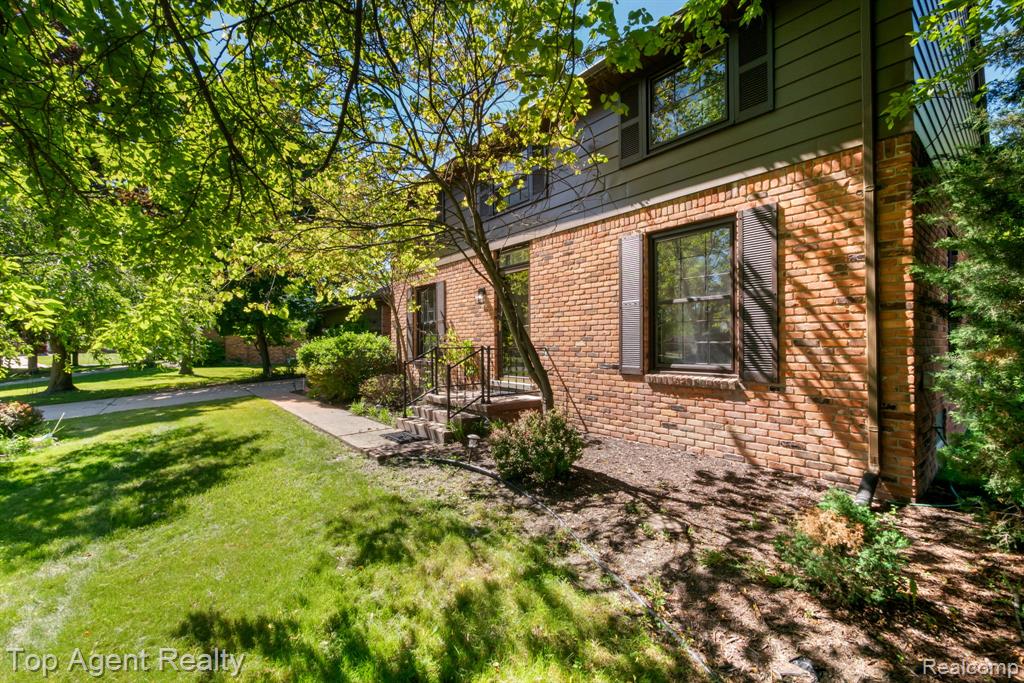 6525 Little Turkey Run, Utica, MI 48317 — Photo 40