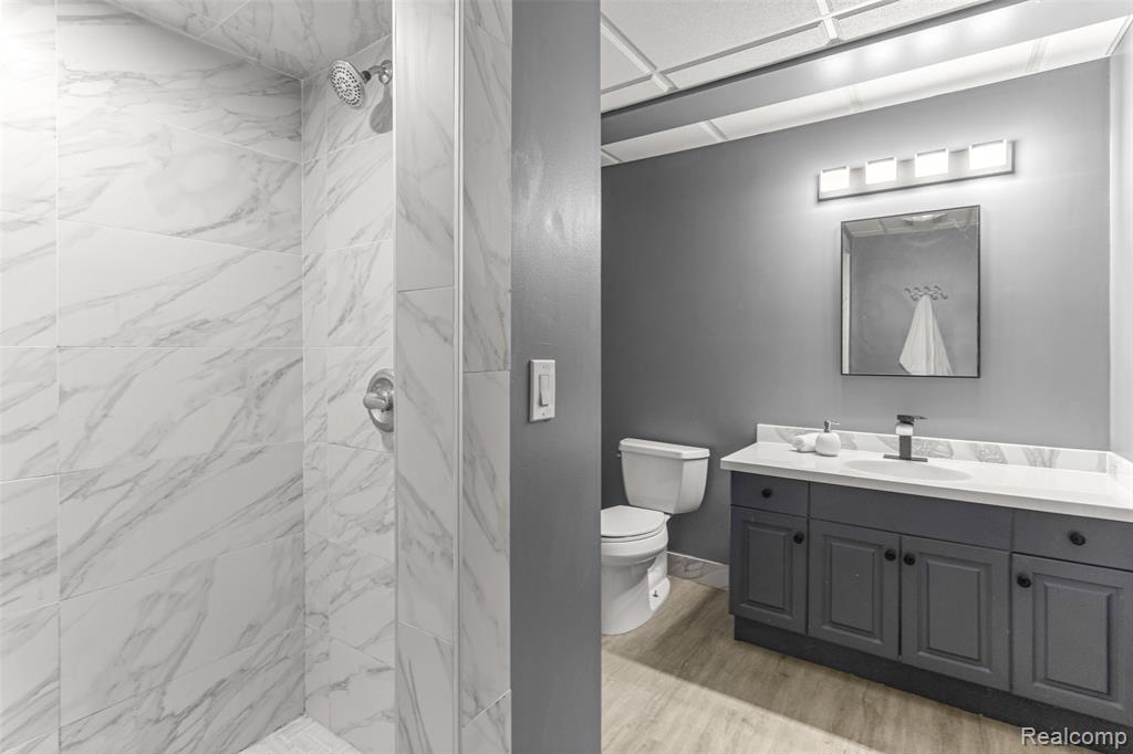 18278 Woodbury Court, Northville, MI 48168 — Photo 38
