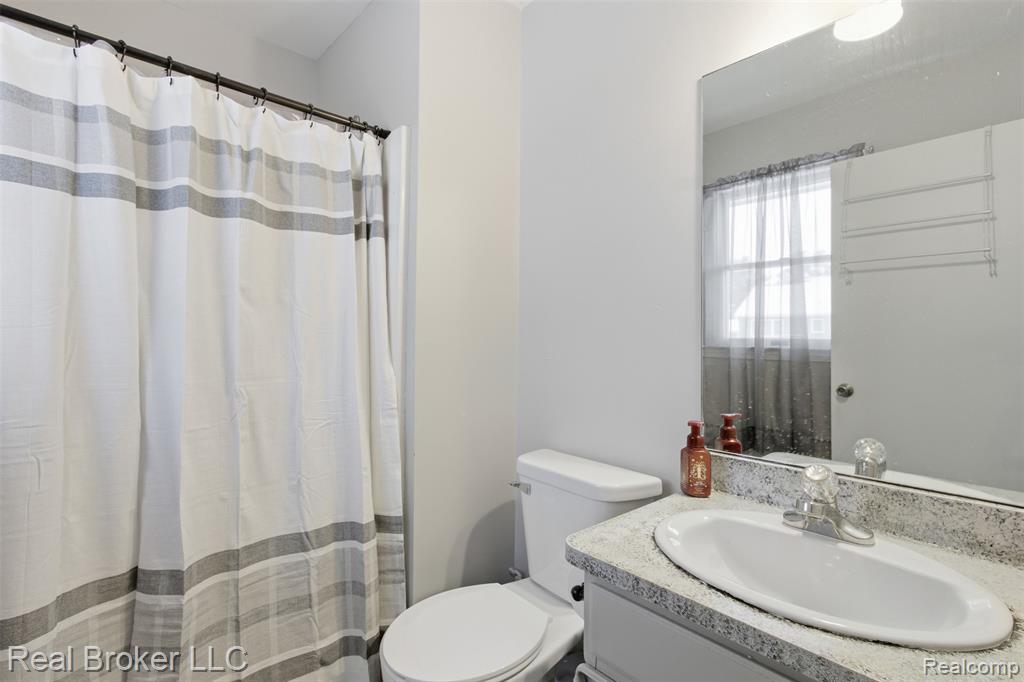 8152 Fox Hollow Road, Goodrich Vlg, MI — Photo 17