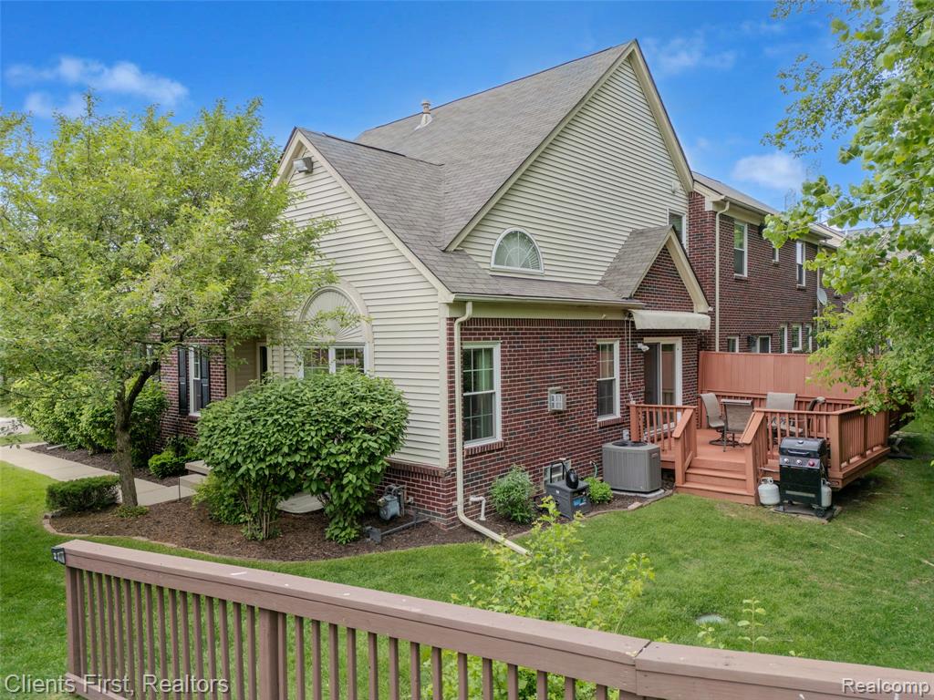 530 CONCORD Drive, Canton, MI 48188 — Photo 43