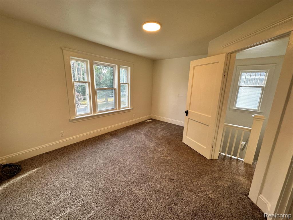 902 W Washington Avenue, Jackson, MI 49203 — Photo 18