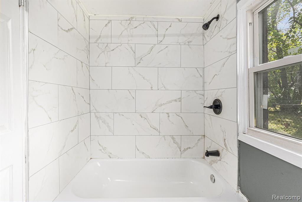 11472 Cadillac Avenue, Warren, MI 48089 — Photo 19
