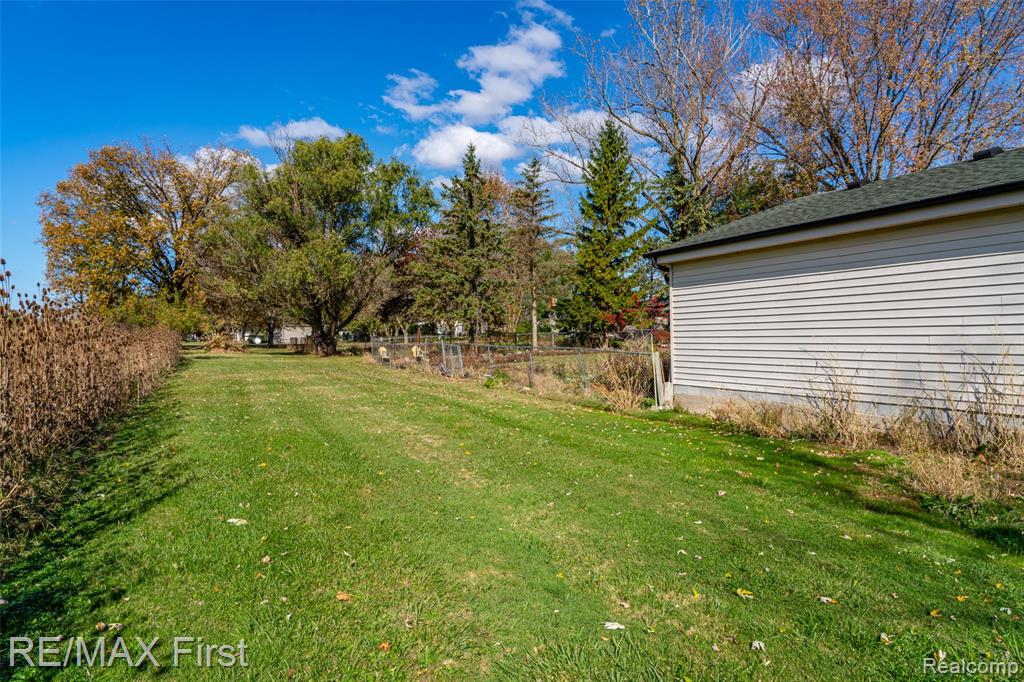 65301 Omo Road, Lenox, MI 48050 — Photo 19