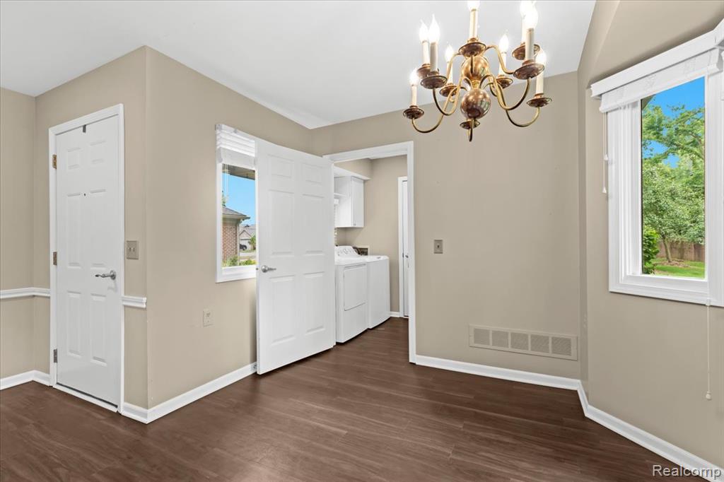 21291 Juniper Court, #68, Farmington Hills, MI 48336 — Photo 4