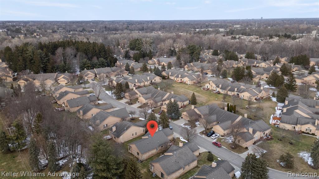 35173 Knollwood Lane, Farmington, MI 48335 — Photo 59