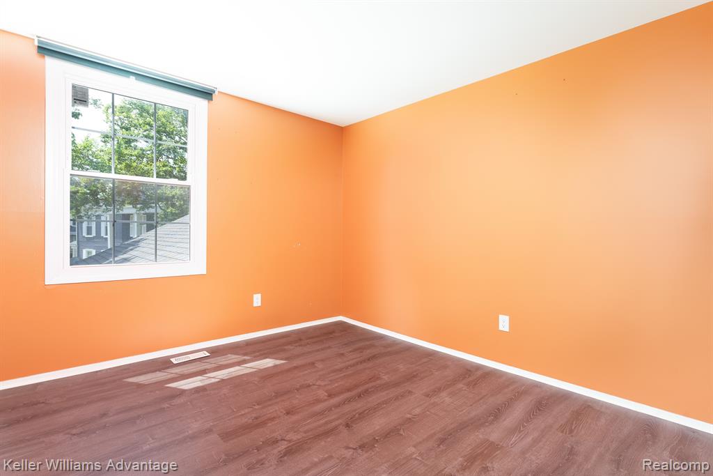 23585 Stonehenge Boulevard, Novi, MI — Photo 14