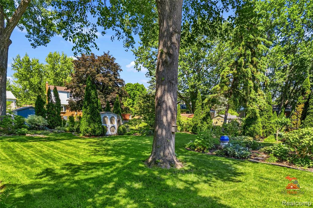 495 Springbrook Crescent, Saline, MI 48176 — Photo 32