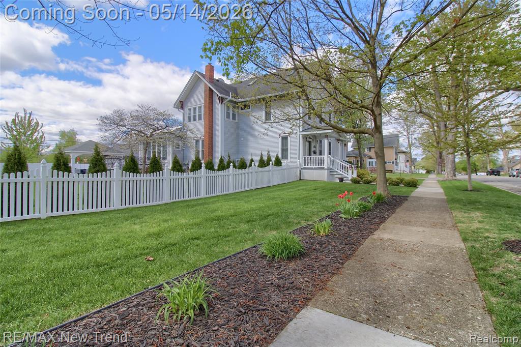 304 E Liberty Street, South Lyon, MI 48178 — Photo 3