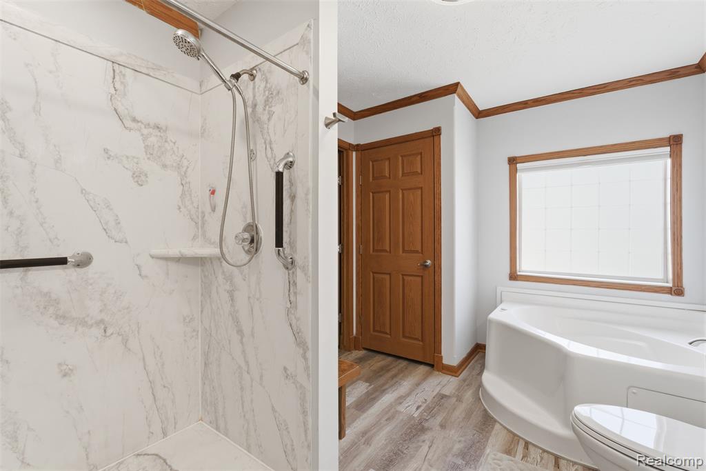 11050 Willowgreen Court, South Lyon, MI 48178 — Photo 20