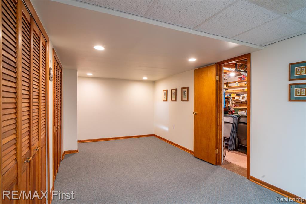 54815 FRANKLIN Drive, Shelby Twp, MI 48316 — Photo 47