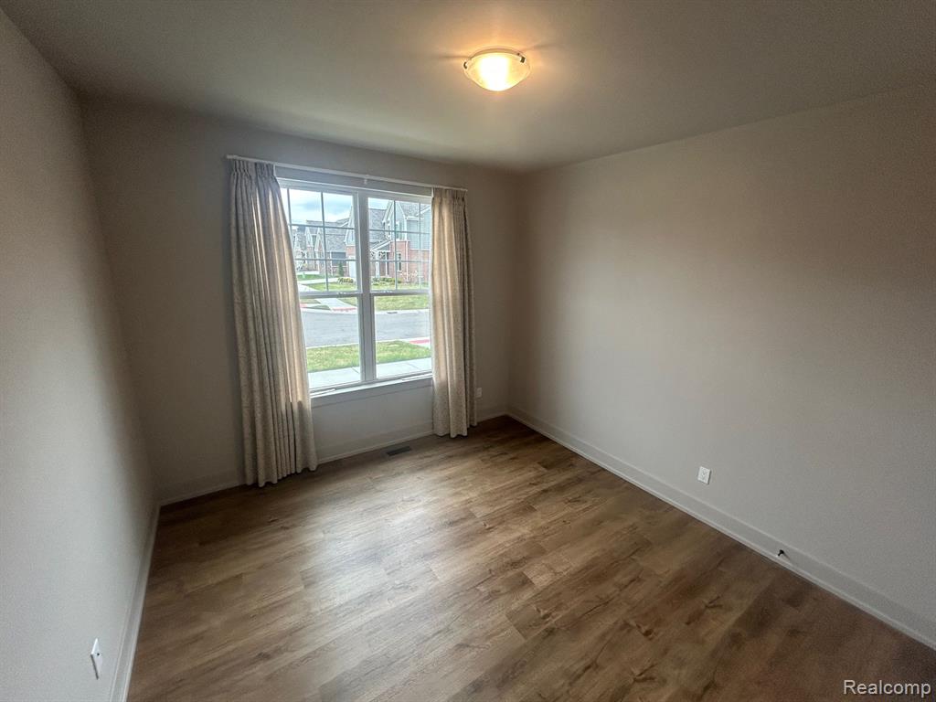 9229 TULIP, Plymouth, MI 48170 — Photo 7