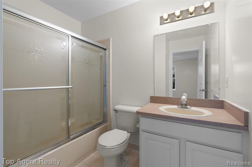 45505 Limerick Drive, Macomb, MI 48044 — Photo 25