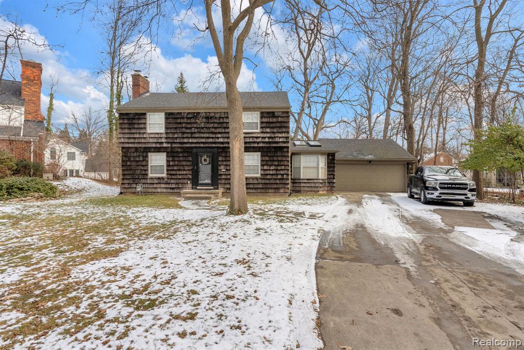 6 CLINTON Lane, Dearborn, MI 48120 — Photo 2