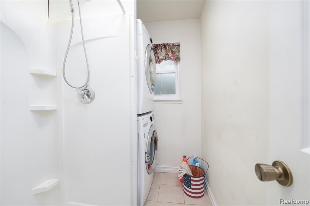 25929 Clark, Novi, MI — Photo 19