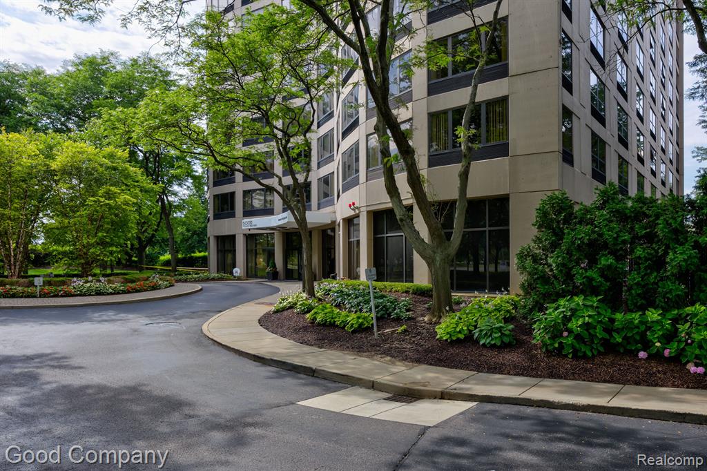 5000 TOWN Center, 1104, Southfield, MI 48075 — Photo 55