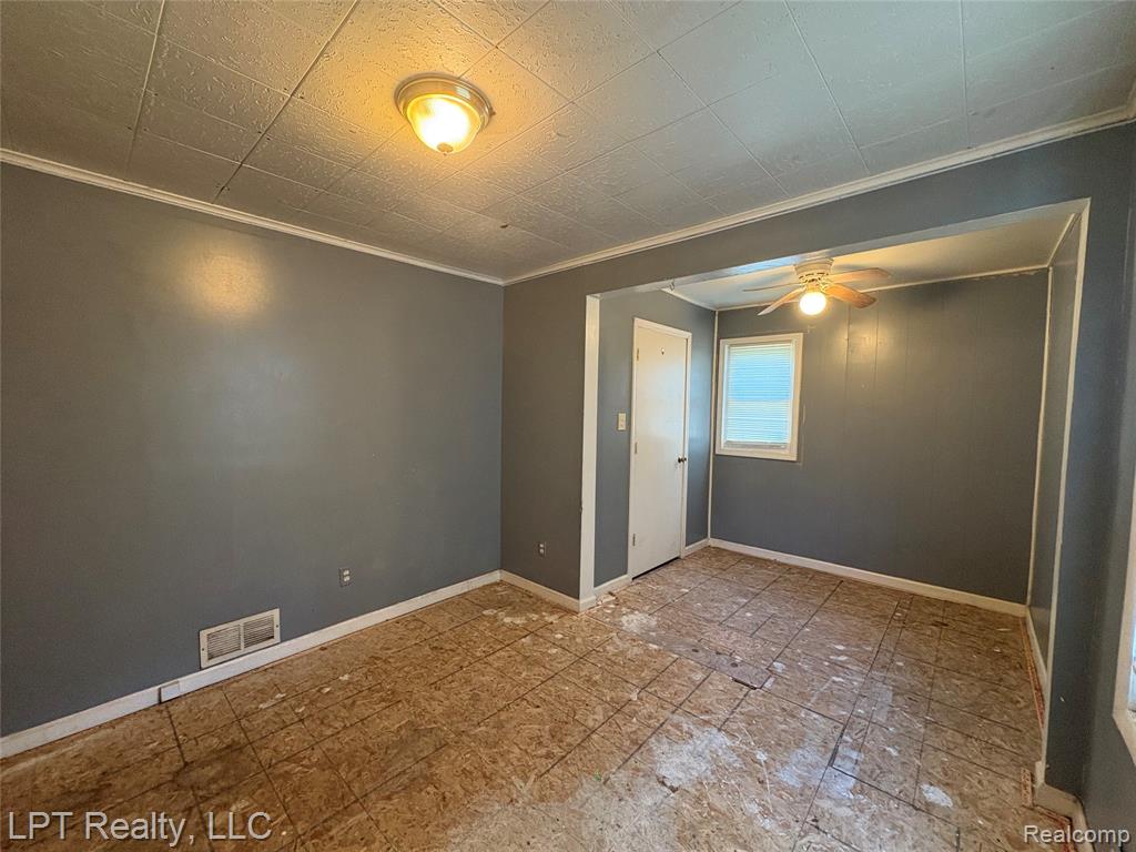 453 Spruce Street, Wyandotte, MI 48192 — Photo 10