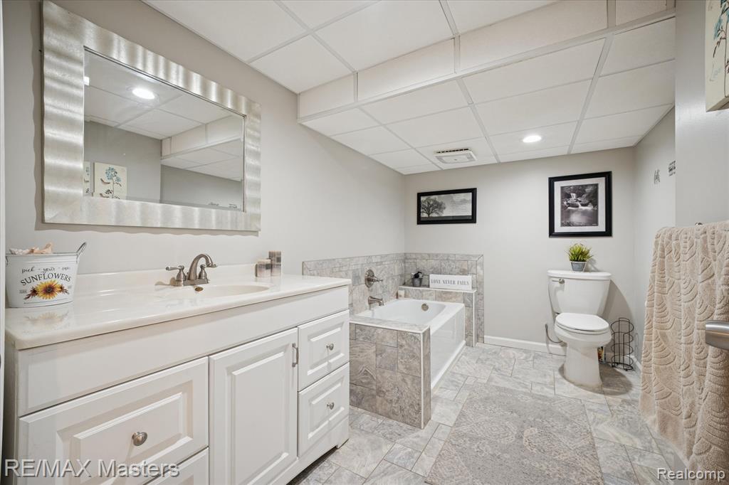 31630 Lynne Drive, Rockwood, MI — Photo 19