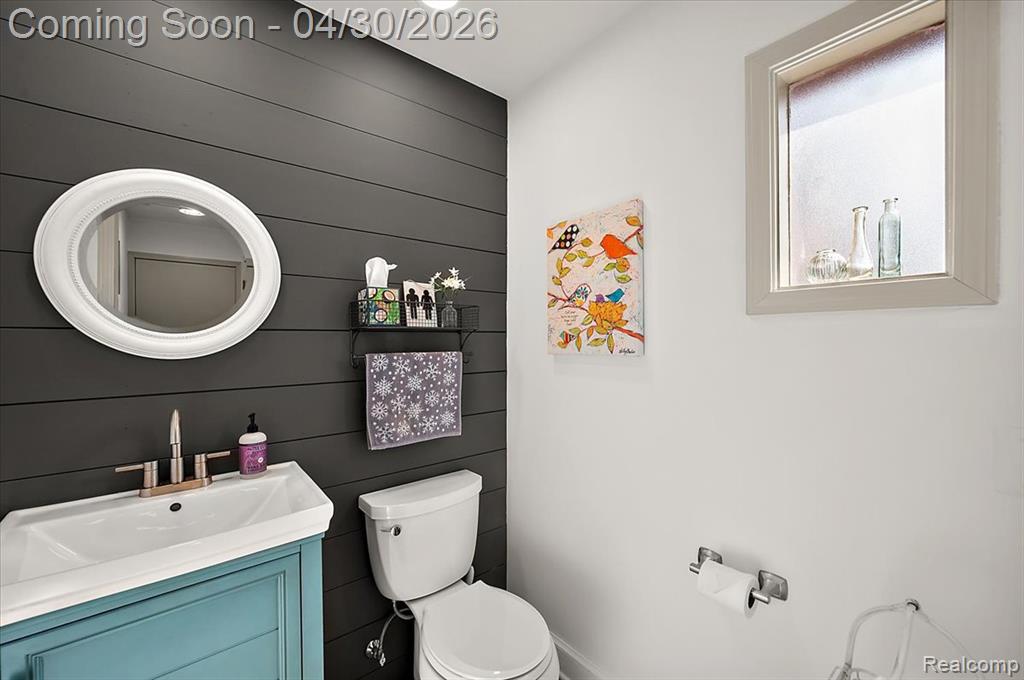 42228 Lochmoor Street, Clinton Twp, MI 48038 — Photo 25