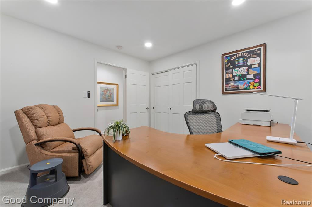 4230 Orchard Way, Bloomfield Hills, MI 48301 — Photo 30