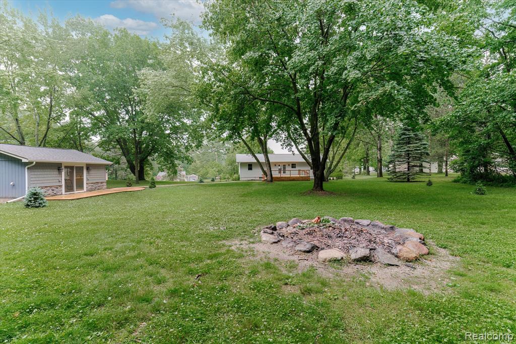 4072 Mill Lake Road, Lake Orion, MI — Photo 24