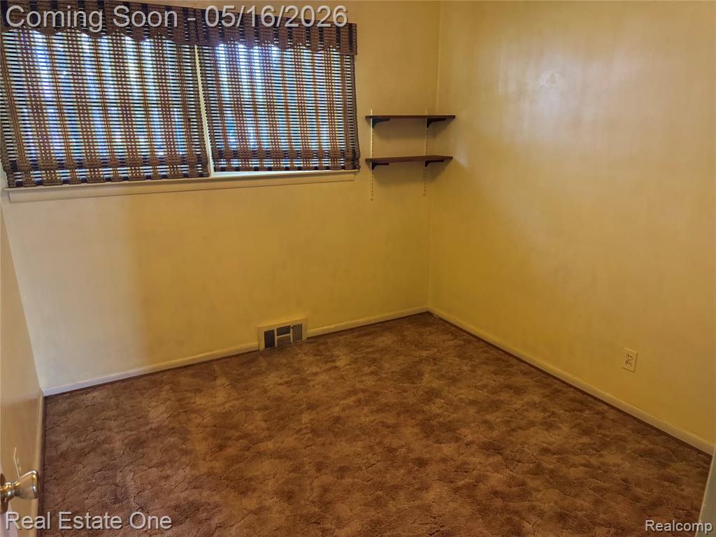 4865 Ross Drive, Waterford, MI 48328 — Photo 13