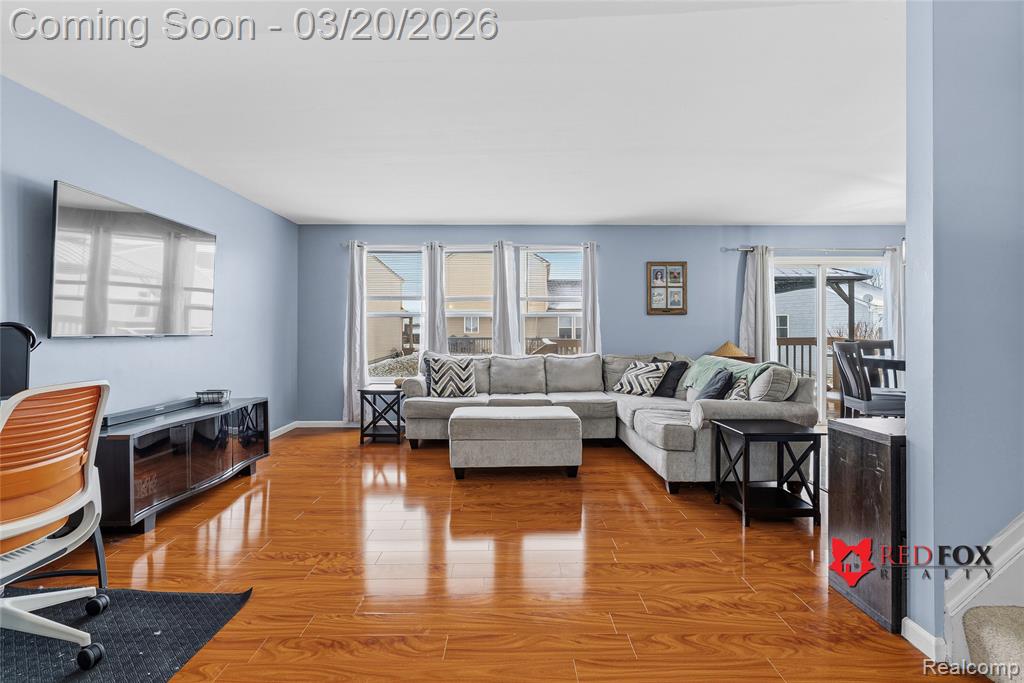 5035 Meadow Crest Circle, Holly, MI 48442 — Photo 9
