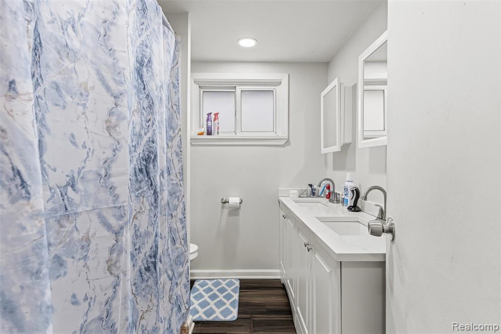 3102 Coin Street, Burton, MI 48519 — Photo 12